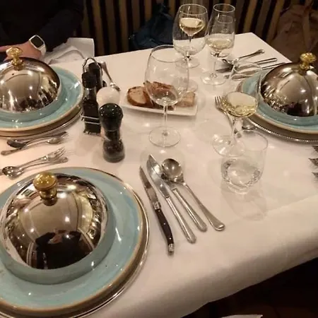 Und Restaurant Adler מלון אופנבורג