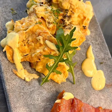 מלון Und Restaurant Adler