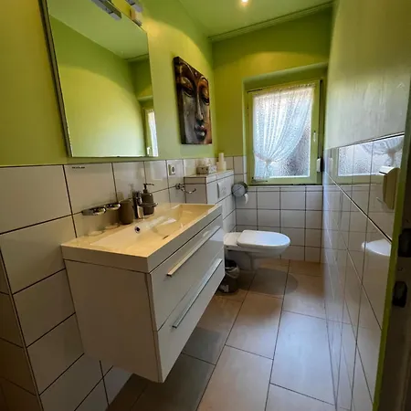 מלון Und Restaurant Adler 3*