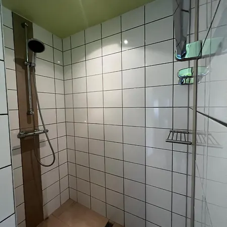 מלון Und Restaurant Adler