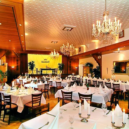 Und Restaurant Adler 奥芬堡